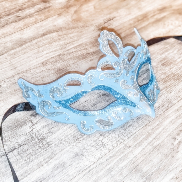 Venetian Cat Eye Mask Masquerade Mask Mardi Gras Mask - Picture 5 of 5